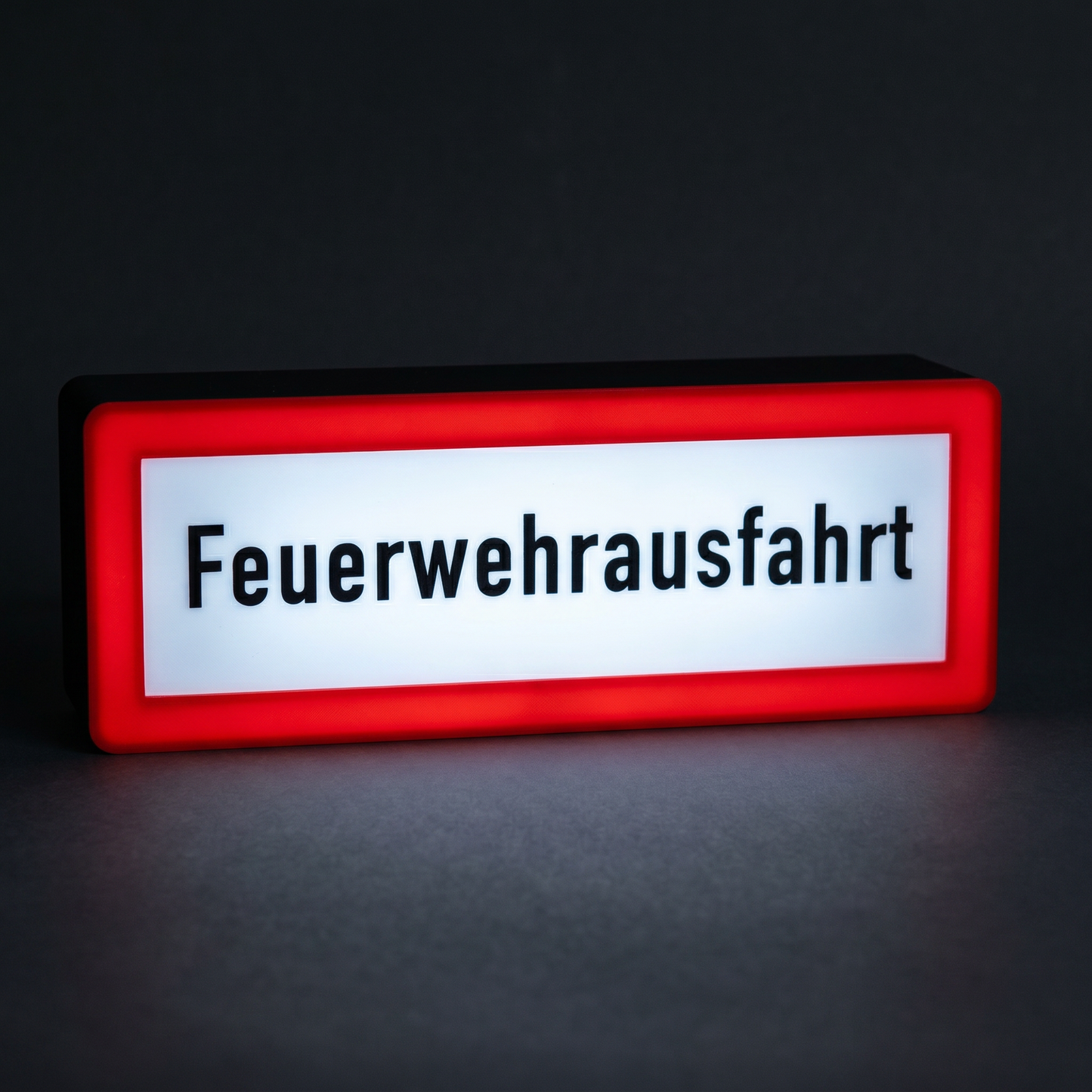 Feuerwehrausfahrt Feuerwehrzeichen Lampe