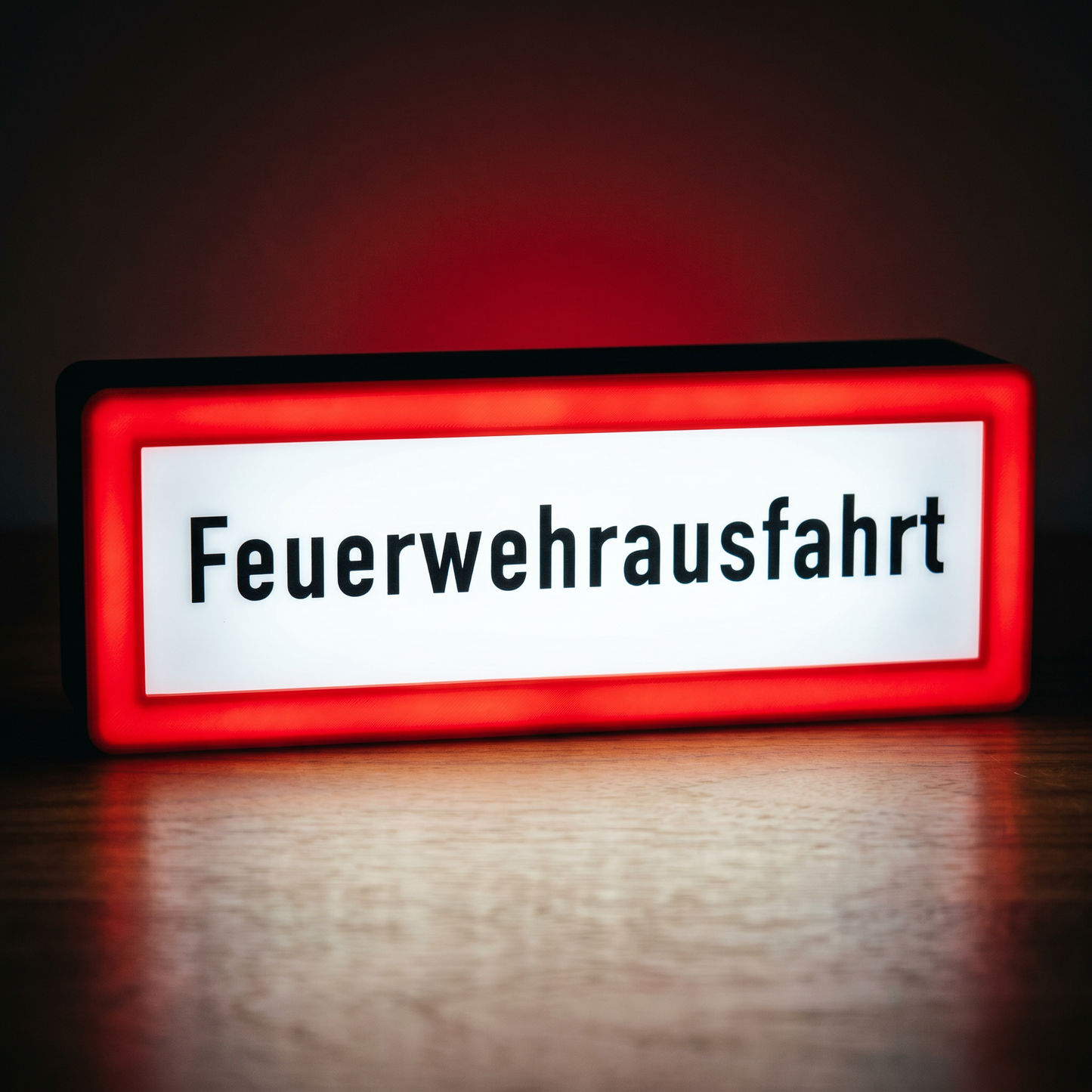 Feuerwehrausfahrt Feuerwehrzeichen Lampe