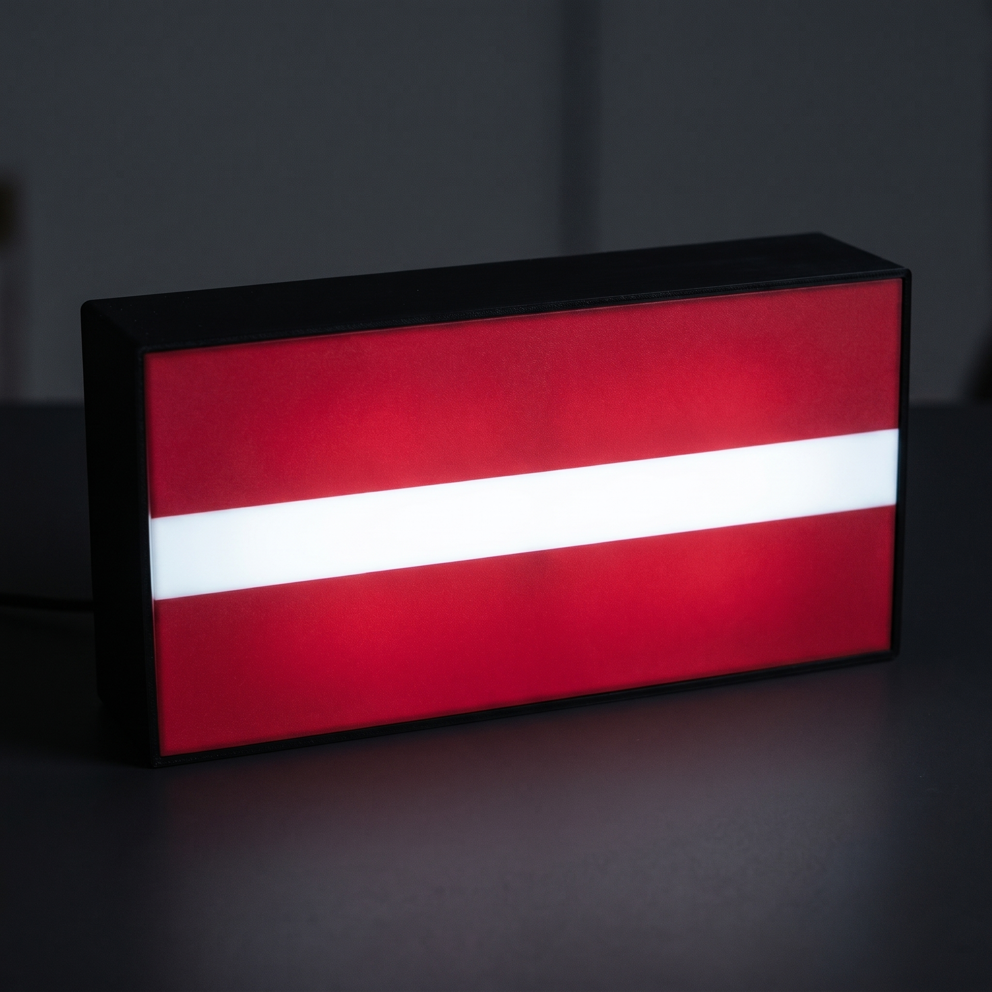 Lettland Flagge Lampe leuchtend