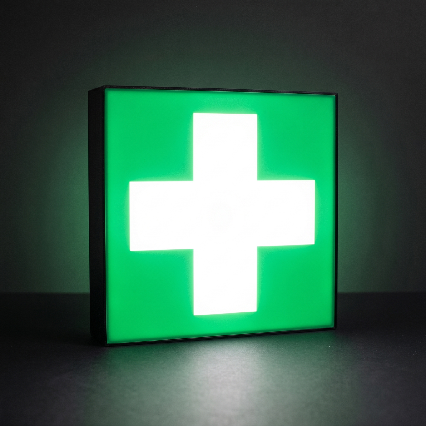 E003 Erste Hilfe Lampe