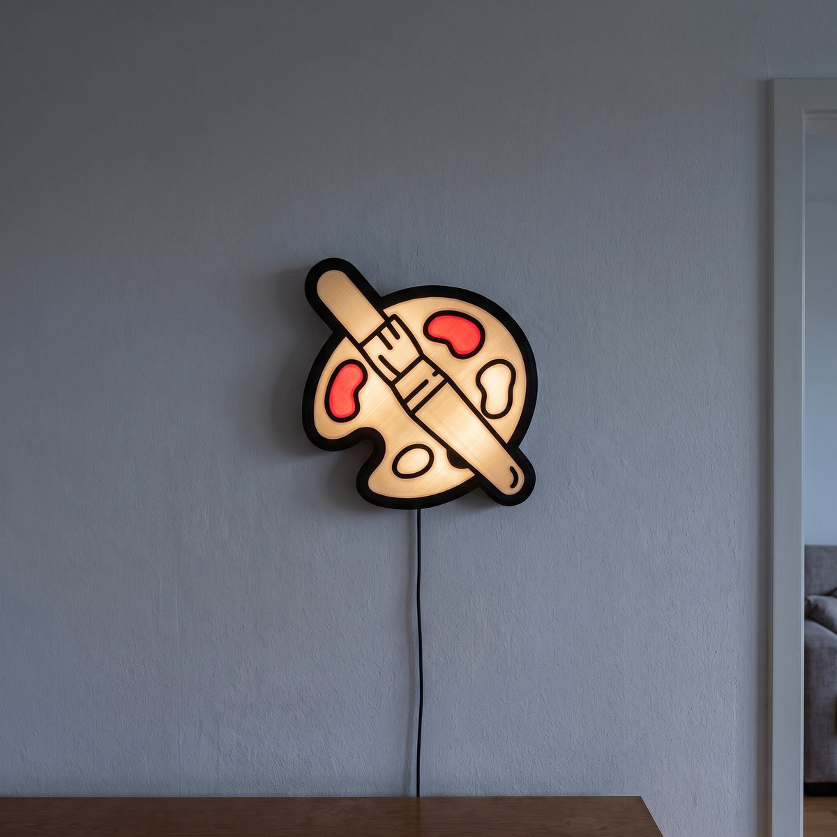 Malerpalette Lampe, an der Wand leuchtend