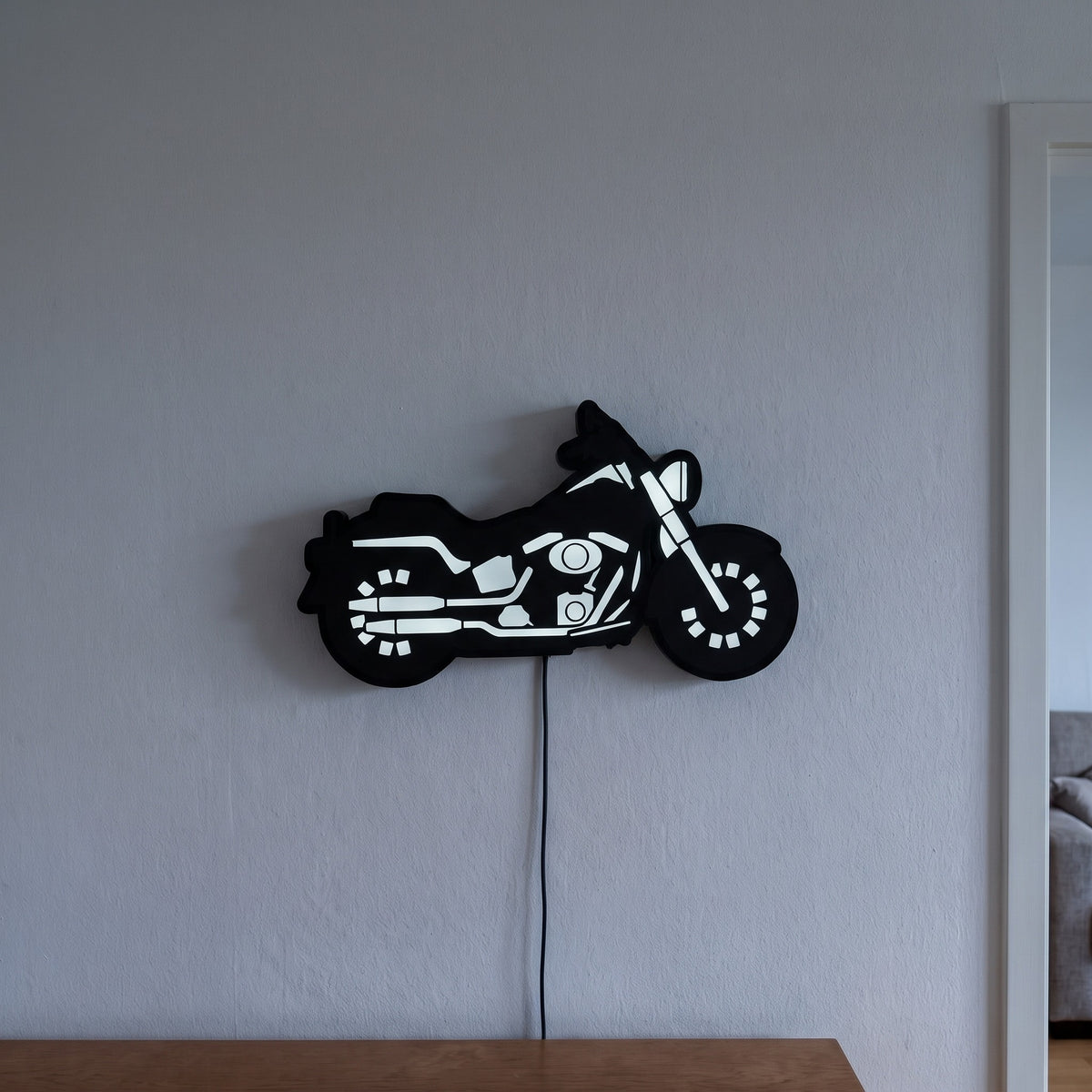 Cruiser Lampe, an der Wand leuchtend