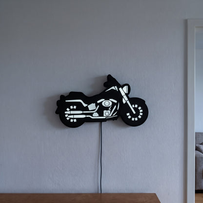 Cruiser Lampe, an der Wand leuchtend
