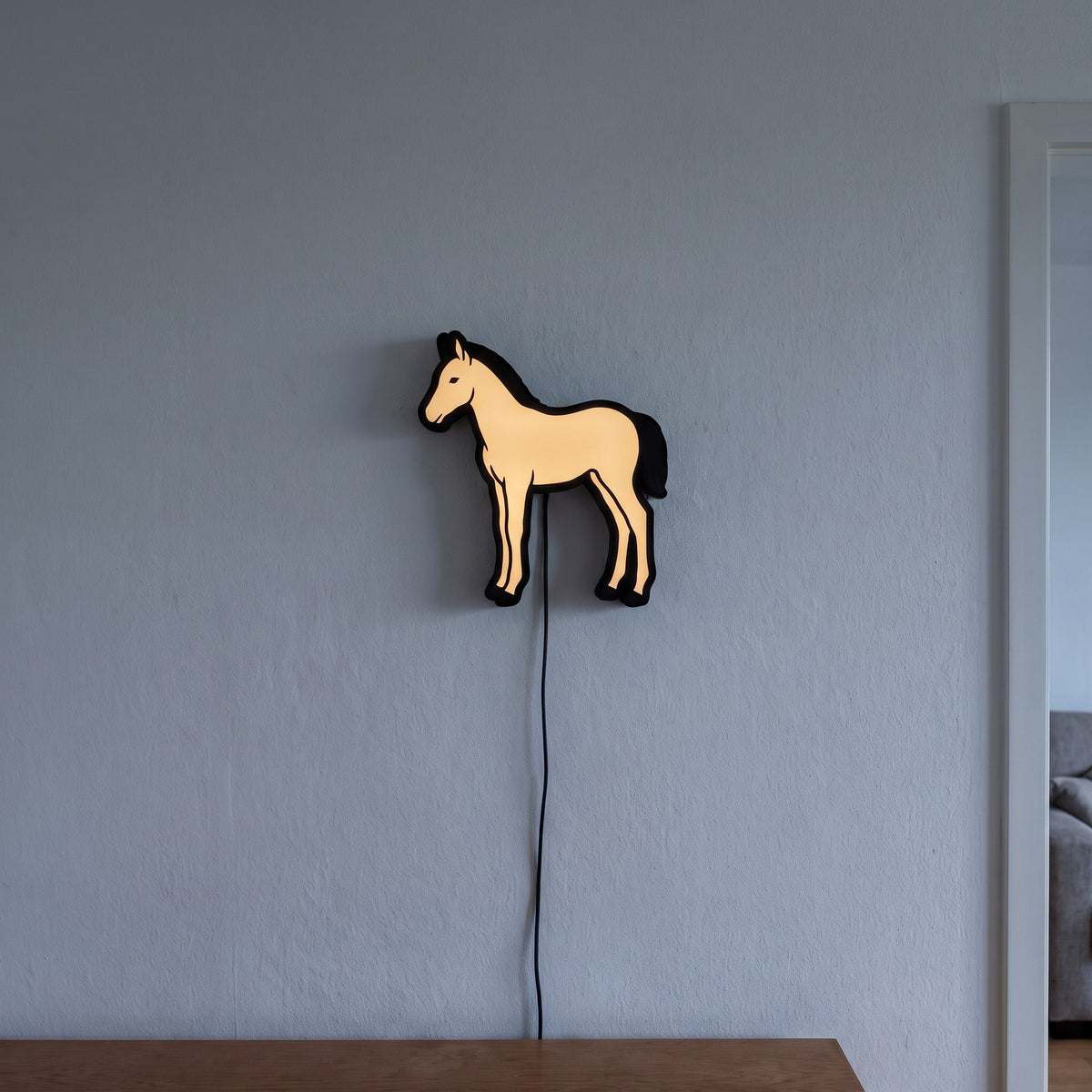 Fohlen Lampe, an der Wand leuchtend