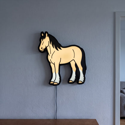 Kaltblut Lampe, an der Wand leuchtend