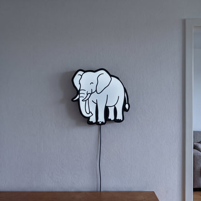 Elefant Lampe, an der Wand leuchtend